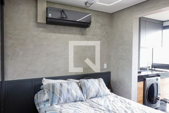 Quarto  de kitnet/studio para alugar com 1 quarto, 37m² em Presidente Altino, Osasco