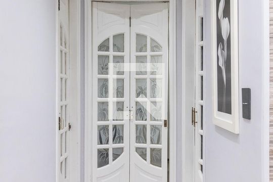 Corredor de apartamento para alugar com 2 quartos, 54m² em Vila Buenos Aires, São Paulo