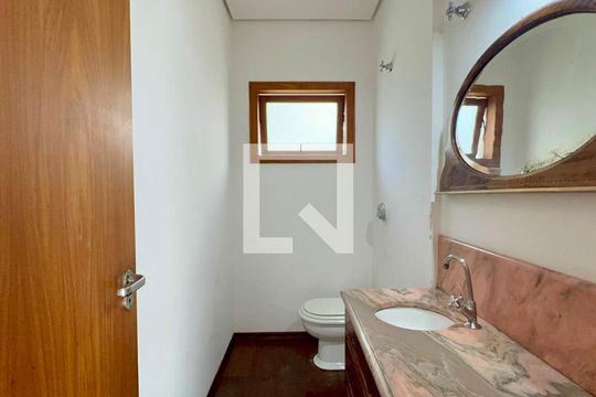 Lavabo de casa à venda com 4 quartos, 400m² em Vila Madalena, São Paulo
