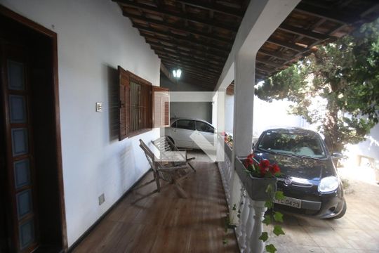 Área comum de casa para alugar com 4 quartos, 360m² em Incofindência, Belo Horizonte