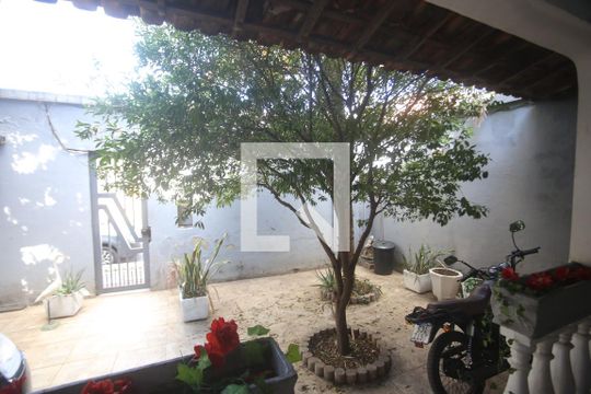 Área comum de casa para alugar com 4 quartos, 360m² em Incofindência, Belo Horizonte