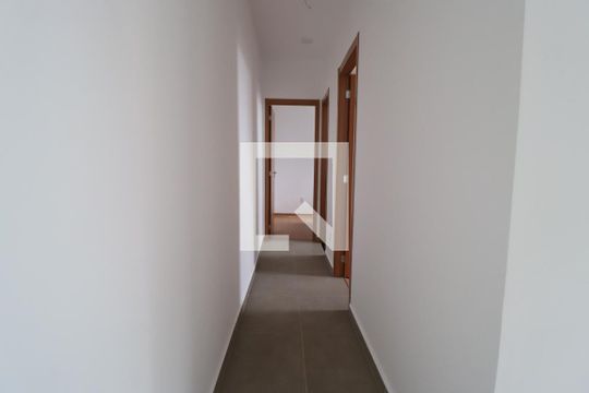 Corredor de apartamento para alugar com 2 quartos, 40m² em Morada da Colina, Uberlândia