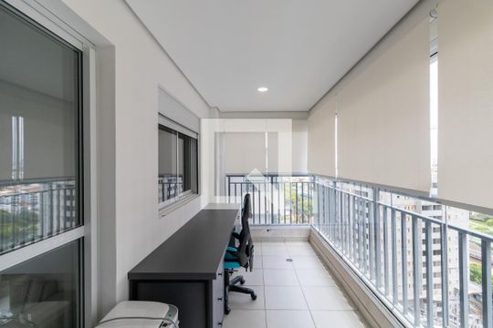 Varanda Sala de apartamento à venda com 2 quartos, 63m² em Vila Guilhermina, São Paulo
