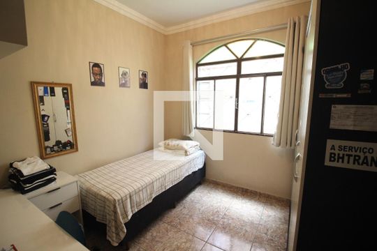 Quarto 2 de casa à venda com 4 quartos, 273m² em Tirol, Contagem