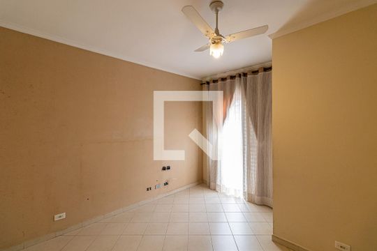 Suíte de casa à venda com 3 quartos, 175m² em Itaquera, São Paulo