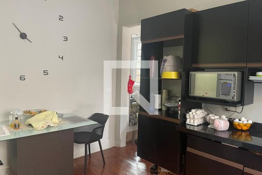 Casa à venda com 3 quartos, 200m² em Bela Vista, São Paulo