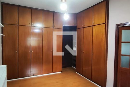 Suíte de casa à venda com 3 quartos, 164m² em Pestana, Osasco