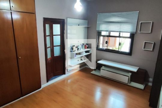 Suíte de casa à venda com 3 quartos, 164m² em Pestana, Osasco