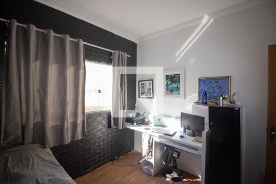Quarto 2 de casa à venda com 3 quartos, 370m² em Fonte Grande, Contagem