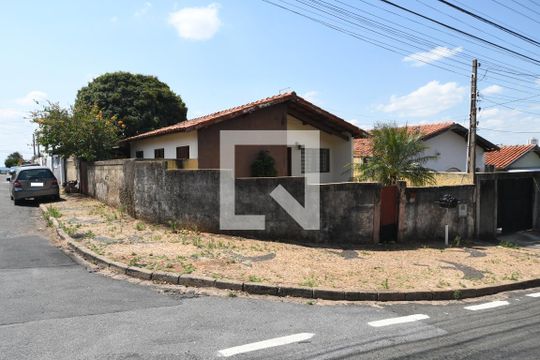 Fachada de casa à venda com 3 quartos, 195m² em Vila Miguel Vicente Cury, Campinas
