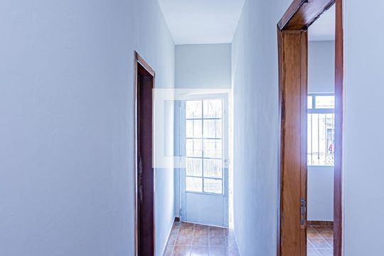 Corredor de apartamento para alugar com 1 quarto, 55m² em Jardim Maristela, São Paulo