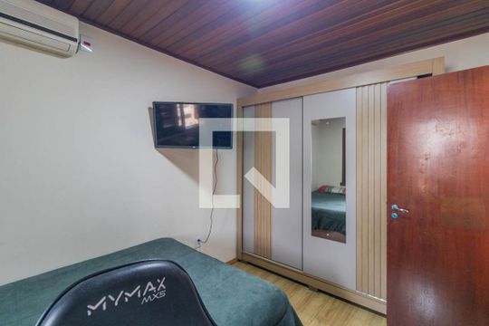Quarto 1 de casa à venda com 3 quartos, 170m² em Ipanema, Porto Alegre