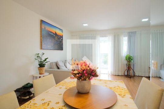 Sala de apartamento à venda com 2 quartos, 100m² em Vila Carrão, São Paulo