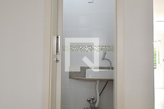 Lavabo de casa à venda com 3 quartos, 220m² em Jardim Sabará, Porto Alegre