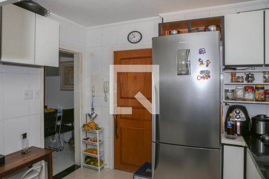 Cozinha de apartamento à venda com 2 quartos, 85m² em Lapa, São Paulo