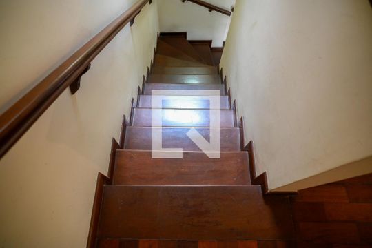 Escada de casa à venda com 2 quartos, 125m² em Bosque da Saúde, São Paulo