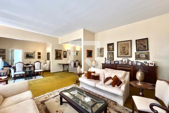 Sala de casa à venda com 3 quartos, 250m² em Indianópolis, São Paulo