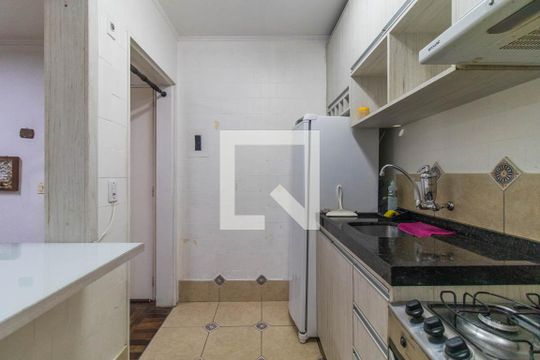 Cozinha de apartamento para alugar com 1 quarto, 39m² em Cidade Baixa, Porto Alegre