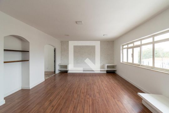 Sala de estar de casa à venda com 5 quartos, 370m² em Jabaquara, São Paulo