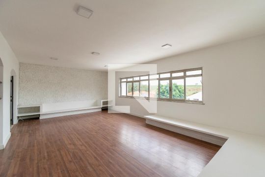Sala de estar de casa à venda com 5 quartos, 370m² em Jabaquara, São Paulo