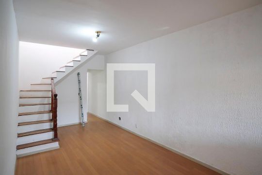 Sala de casa à venda com 2 quartos, 144m² em Vila Vivaldi, São Bernardo do Campo