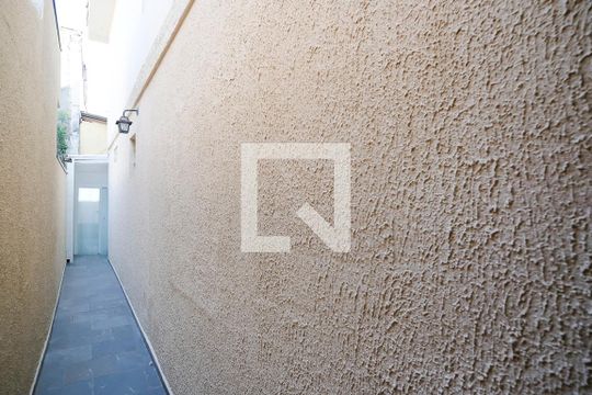 Corredor de casa à venda com 2 quartos, 144m² em Vila Vivaldi, São Bernardo do Campo