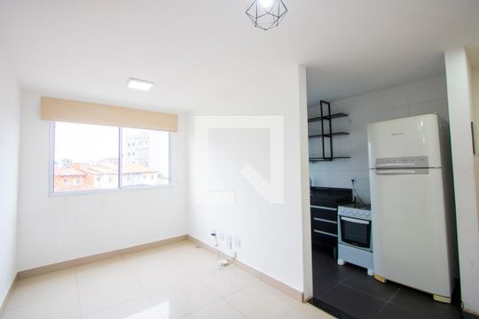 Sala de apartamento para alugar com 2 quartos, 44m² em Parque Sao Vicente, Mauá