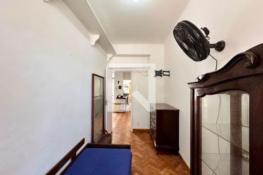 Quarto 1 de apartamento à venda com 2 quartos, 65m² em Urca, Rio de Janeiro