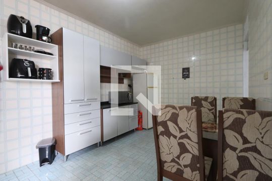 Cozinha de casa à venda com 3 quartos, 134m² em Vila Tolstoi, São Paulo