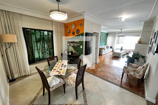 Sala de casa à venda com 4 quartos, 317m² em Jardim Franca, São Paulo