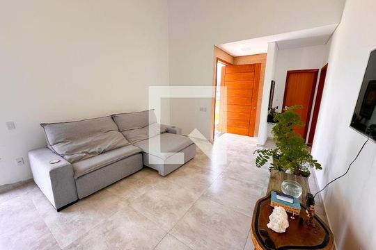 Sala de TV de casa de condomínio para alugar com 4 quartos, 186m² em São João do Rio Vermelho, Florianópolis
