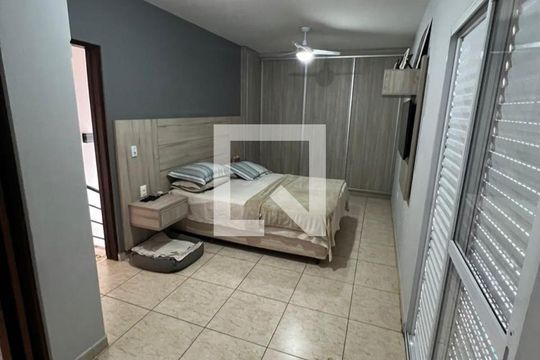 Suíte de casa à venda com 3 quartos, 160m² em Medeiros, Jundiaí