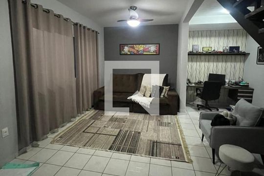 Sala de casa à venda com 3 quartos, 160m² em Medeiros, Jundiaí