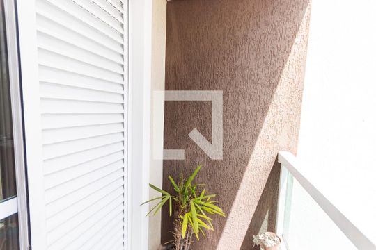 Casa à venda com 4 quartos, 200m² em Parque das Nações, Santo André