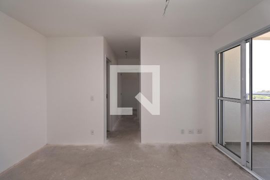Sala de apartamento à venda com 2 quartos, 46m² em Vila Curuçá, Santo André