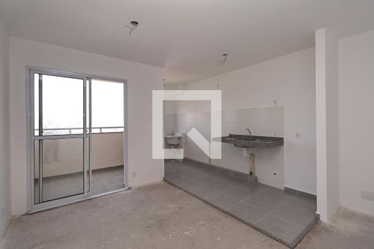 Sala de apartamento à venda com 2 quartos, 46m² em Vila Curuçá, Santo André