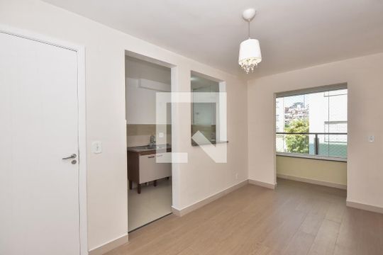 Sala de apartamento para alugar com 3 quartos, 52m² em Campo Limpo, São Paulo
