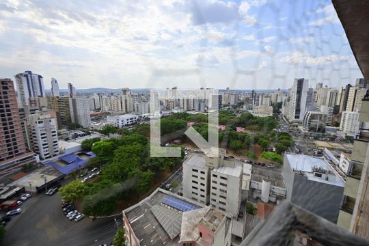 Sacada Vista de casa de condomínio para alugar com 1 quarto, 44m² em Setor Oeste, Goiânia