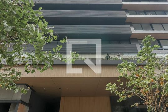 Fachada de kitnet/studio para alugar com 0 quarto, 26m² em Três Figueiras, Porto Alegre