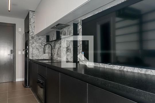 Sala / Quarto / Cozinha de kitnet/studio para alugar com 0 quarto, 26m² em Três Figueiras, Porto Alegre