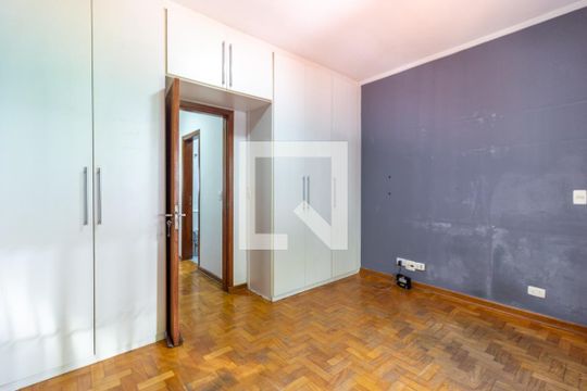 Quarto 1 de casa para alugar com 3 quartos, 95m² em Pinheiros, São Paulo