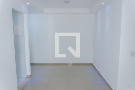 Sala de apartamento à venda com 3 quartos, 56m² em Irajá, Rio de Janeiro
