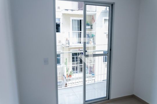 Vista para a varanda da Sala de apartamento à venda com 3 quartos, 56m² em Irajá, Rio de Janeiro