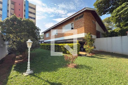 Casa à venda com 4 quartos, 347m² em Jardim Brasil, Jundiaí