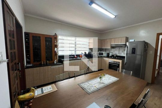 Casa à venda com 3 quartos, 153m² em Vila Inhamupe, Jundiaí
