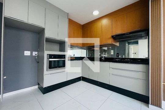 Cozinha de apartamento à venda com 2 quartos, 43m² em Vila das Bandeiras, Guarulhos