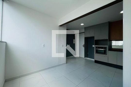 Sala de apartamento à venda com 2 quartos, 43m² em Vila das Bandeiras, Guarulhos