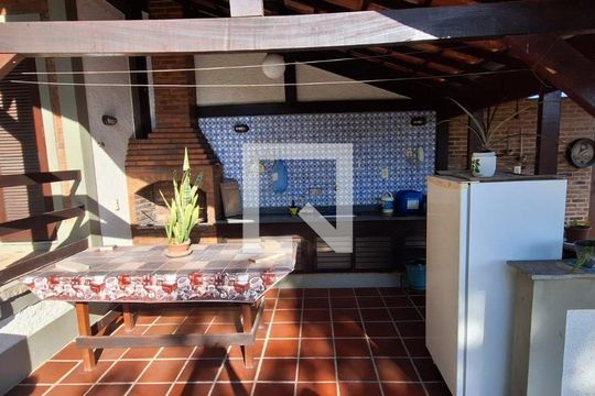 Casa à venda com 3 quartos, 453m² em Pechincha, Rio de Janeiro