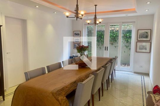 Casa à venda com 3 quartos, 435m² em Alto de Pinheiros, São Paulo