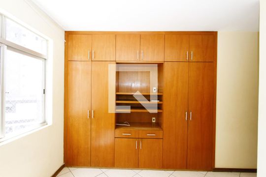 Quarto 1 Suíte de apartamento para alugar com 4 quartos, 240m² em Buritis, Belo Horizonte